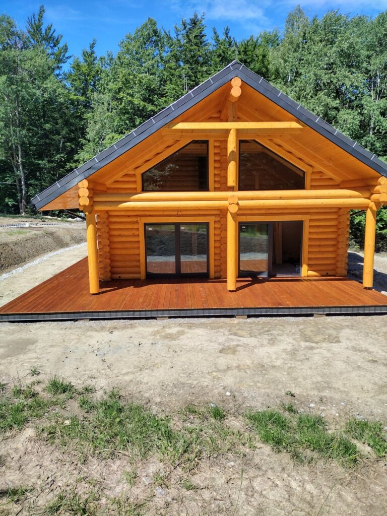 okna drewniane przesuwne dom z bali Nowy Sącz realizacja Knapstol