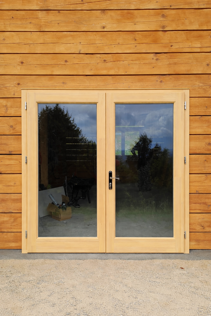 Realizacje Drzwi drewniane dom z bali Limanowa producent Knapstol